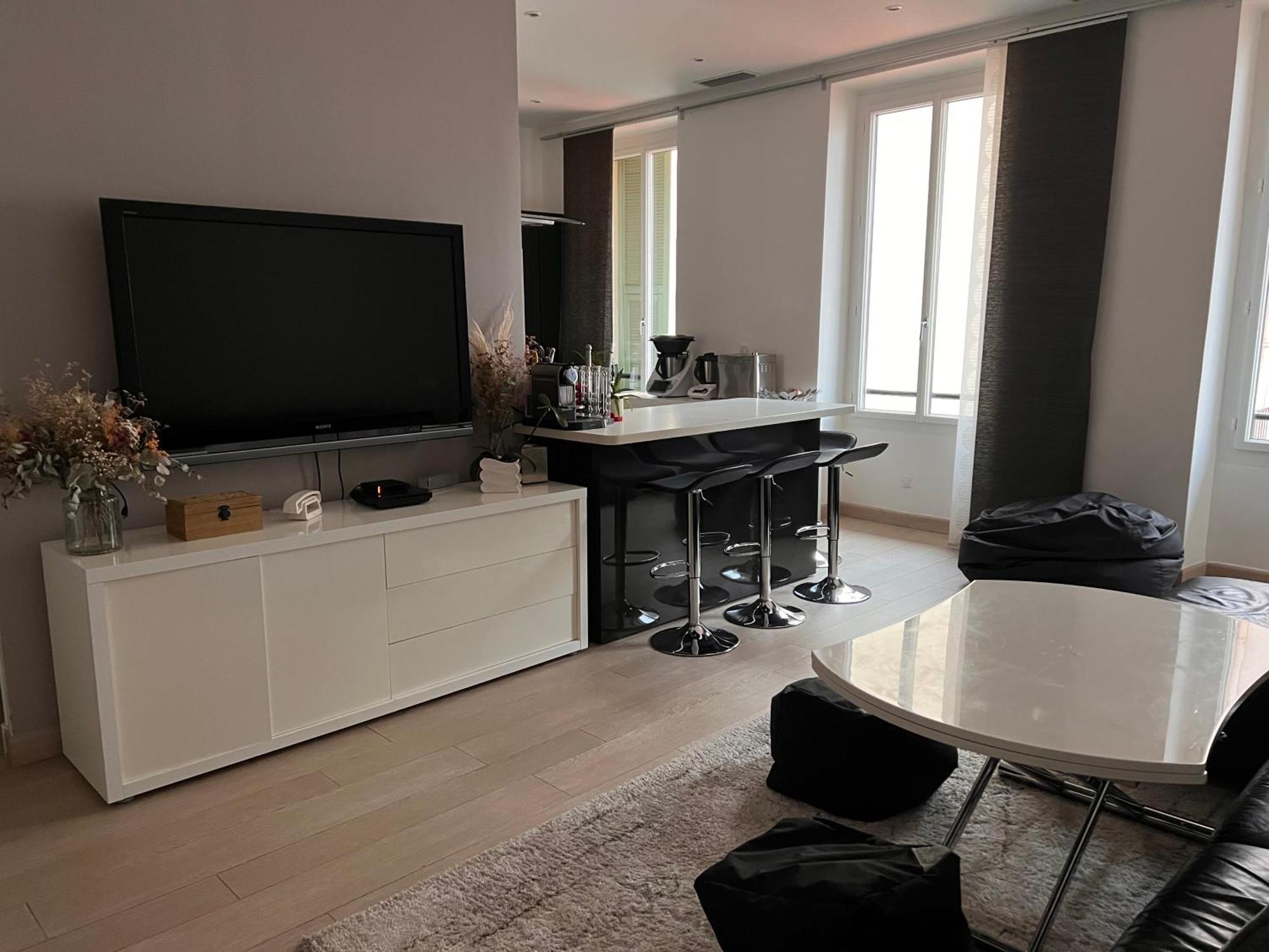 Bas De Duplex Cosy Et Proche Du Port